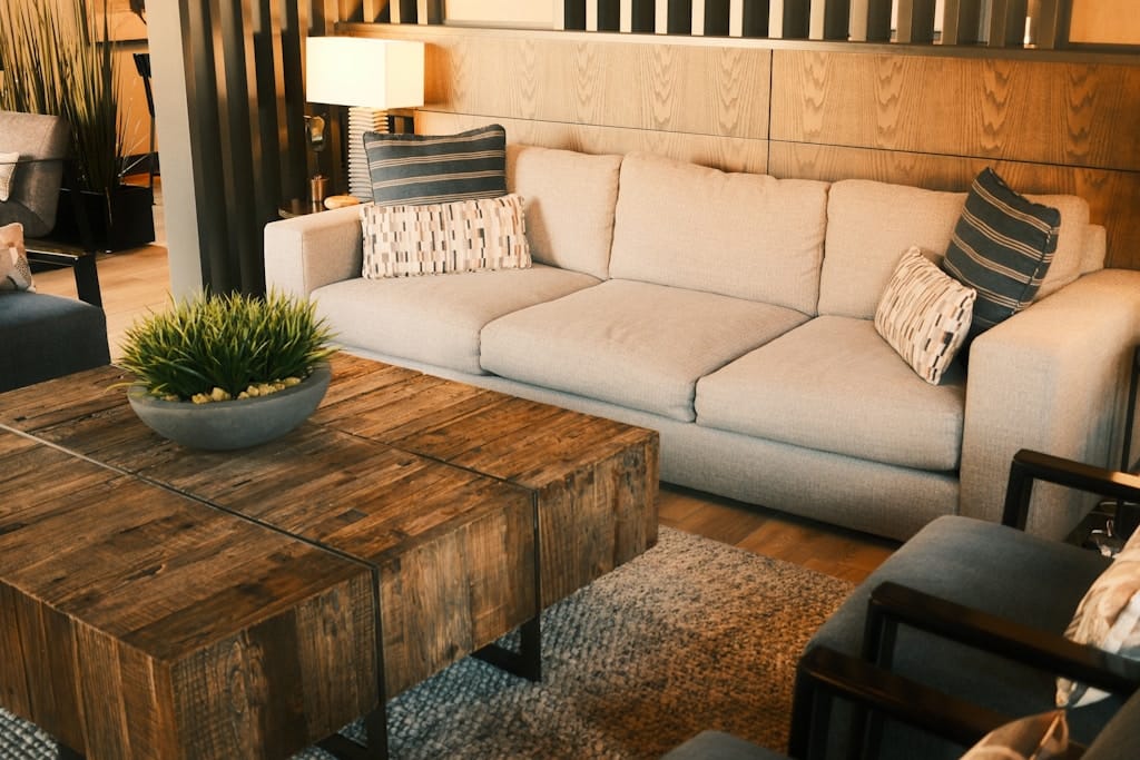 Czysta kanapa i bez nieprzyjemnych zapachów po wykonaniu usługi prania kanap w Gdańsku